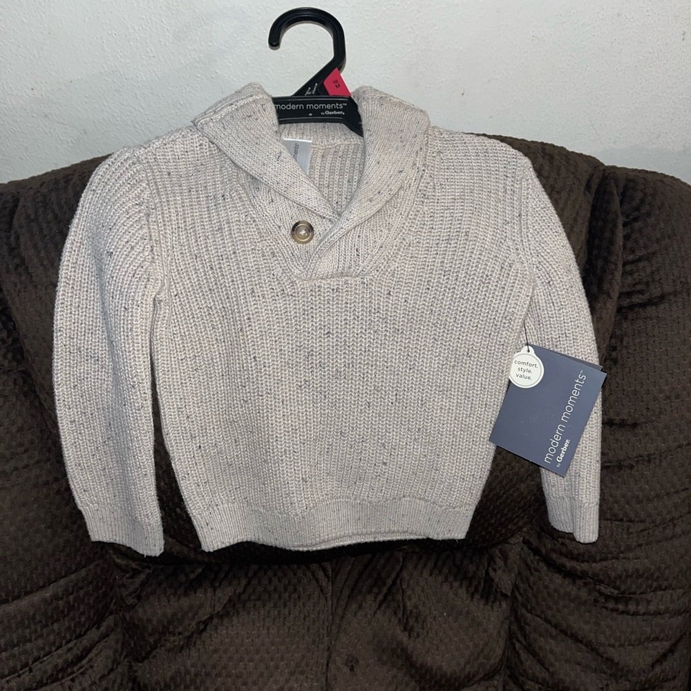 Boys size 18 months sweater NWT